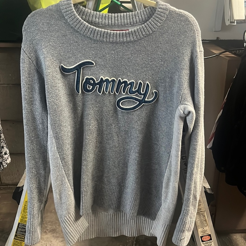 Tommy Hilfiger Small Two-Toned Gray Crewneck Sweater